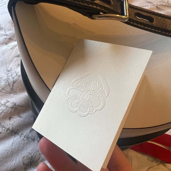 Alexander McQueen Curve Crossbody Bucket Bag | Green Black Leather | NWT - Picture 13 of 14